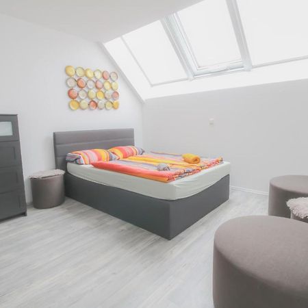 Private Triple Bedroom In Shared Apartment Dw171-4 Виена Екстериор снимка